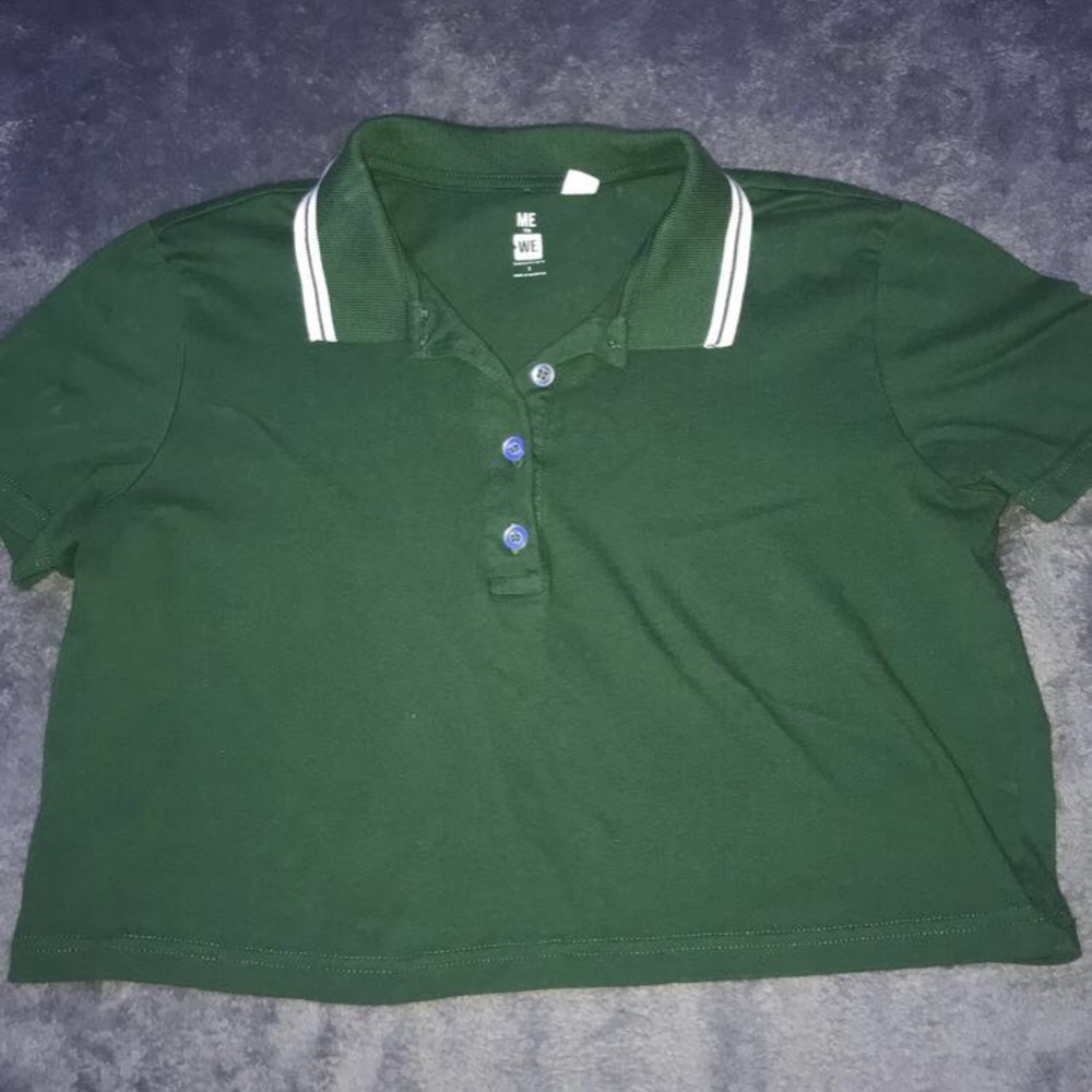 Me to We Collar Crop Top